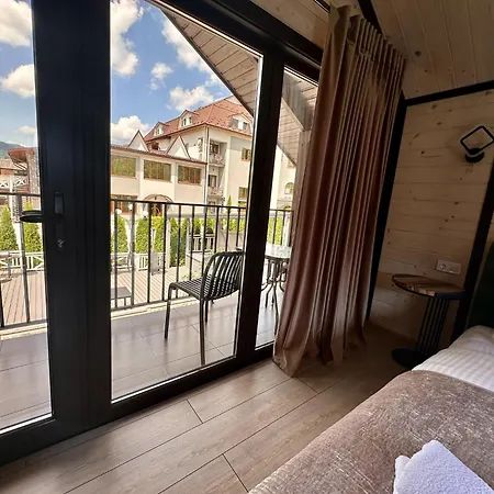Raffaello Hotel *
