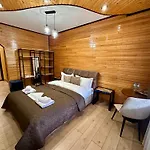 Raffaello Hotel *