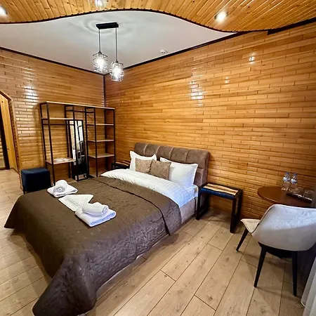 Raffaello Hotel *